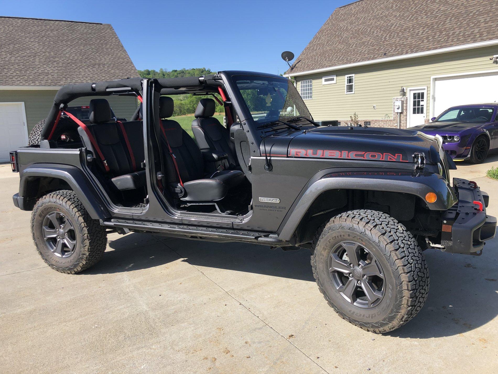 Jeep Gladiator First Granite Crystal VIN# Post Here 9D851340-2CEE-4D42-BEBB-5ADEA728174E