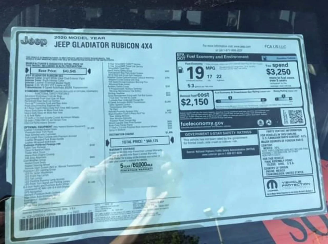 Jeep Gladiator BRIGHT WHITE Gladiator JT Club 391FBE63-DF60-441E-9017-E8F93468761D