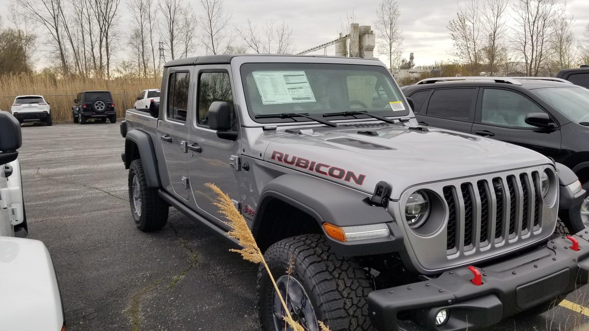 Jeep Gladiator Canadian gladiator's arriving 20190426_131919