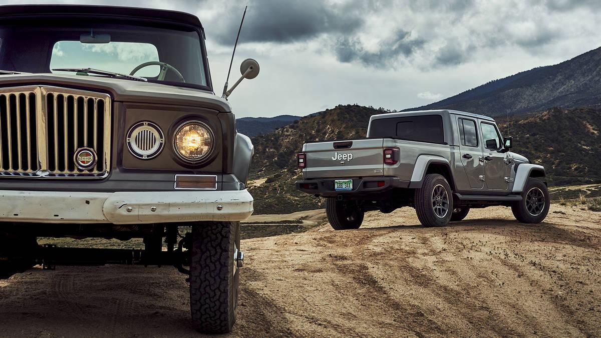 Jeep Gladiator Gladiator vs... well Gladiator! 190404aw01_0510