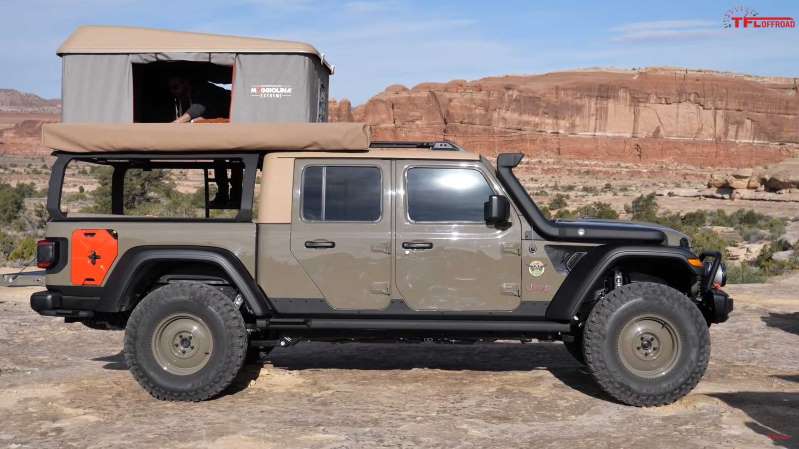 Jeep Gladiator Bestop Gladiator soft toptop and CORE doors Wayut concept