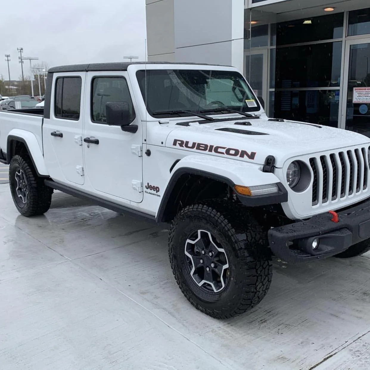 Jeep Gladiator BRIGHT WHITE Gladiator JT Club 90AFA9C6-9B9C-4419-BCC1-B8F24E613828