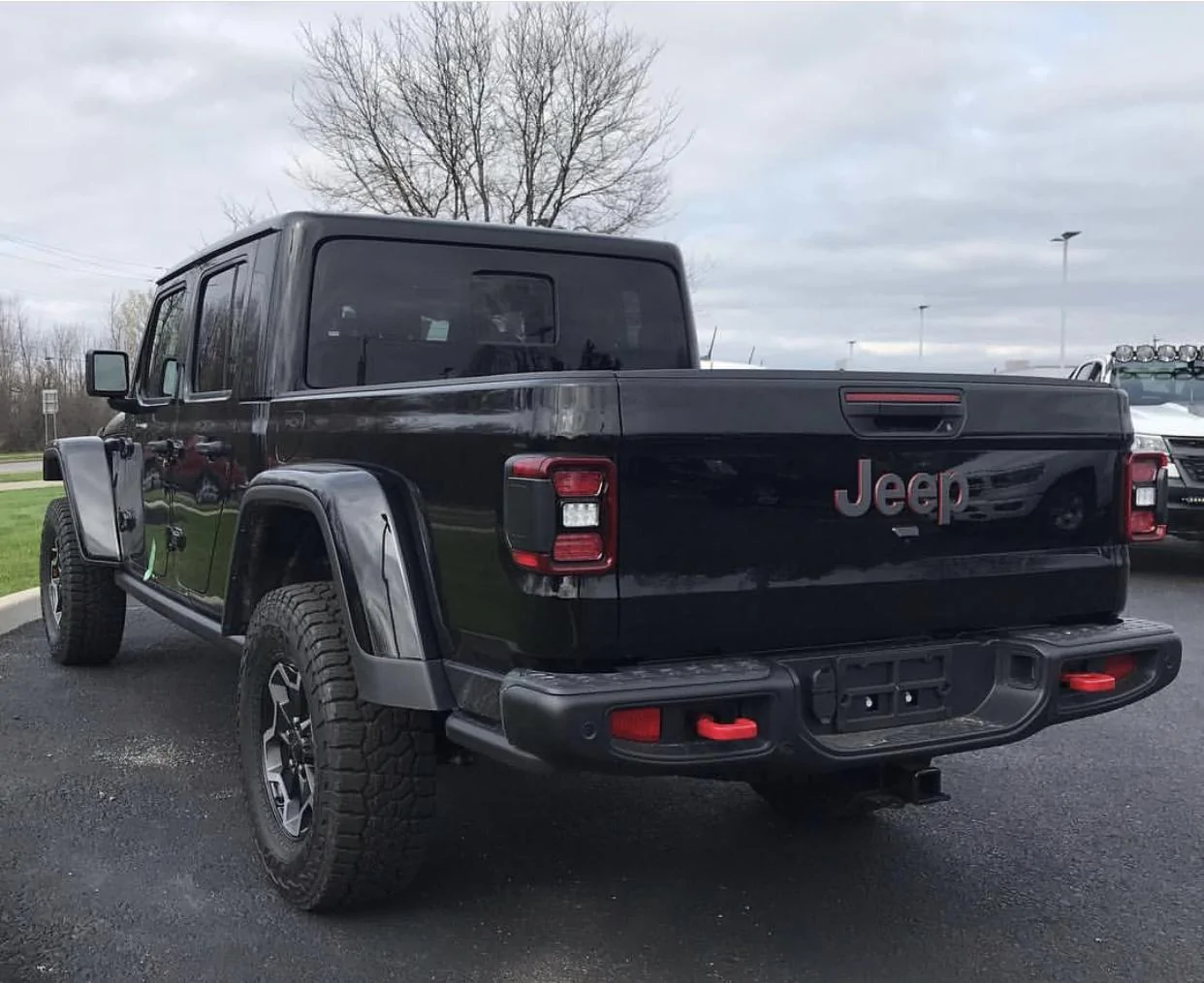 Jeep Gladiator BLACK Gladiator JT Club FB5A416D-C8B9-4C4D-B3A7-7B827860D795