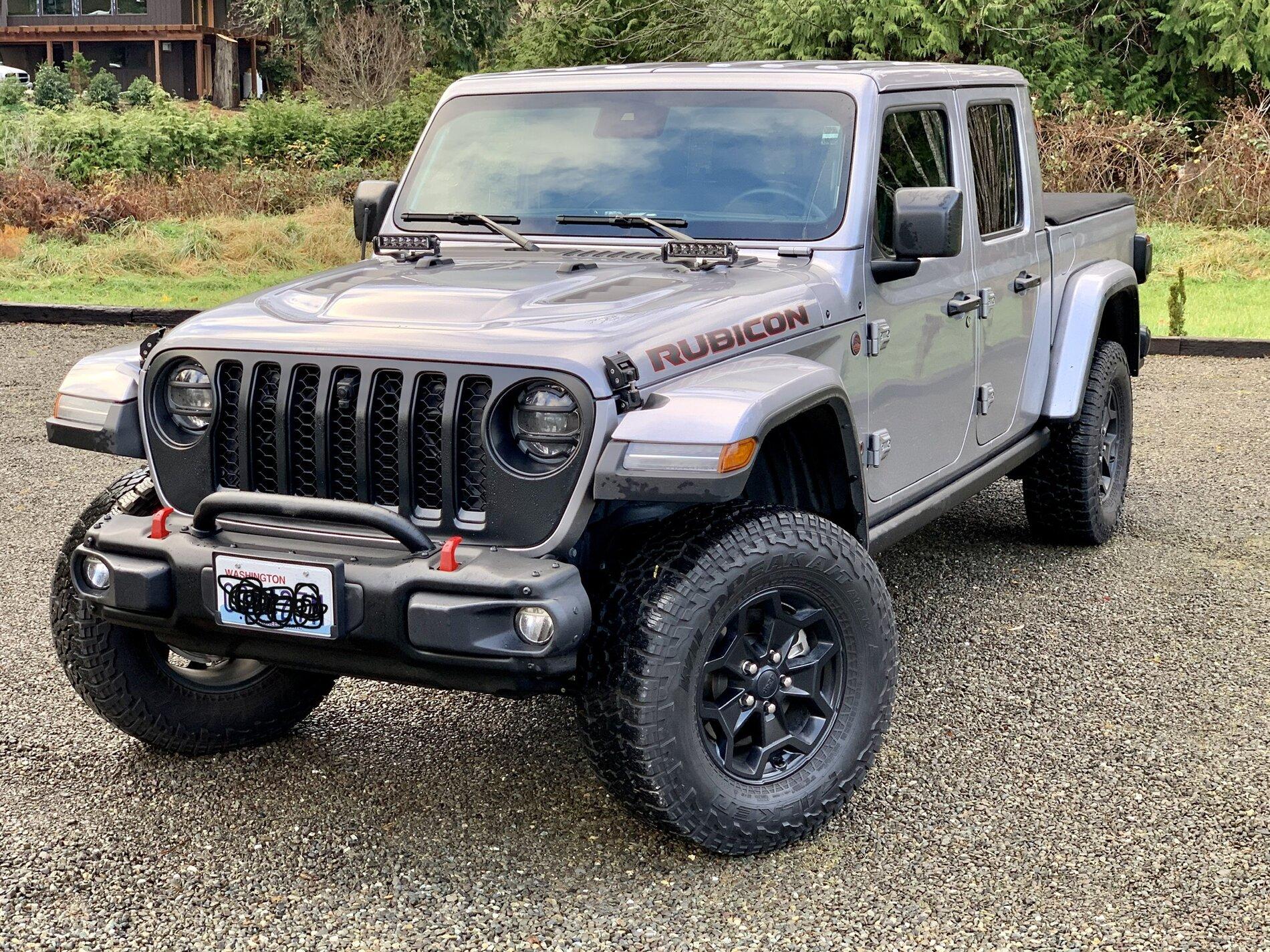 Jeep Gladiator Satin black grill 8FB8B38A-032A-410A-B7E7-349C5EA24E74