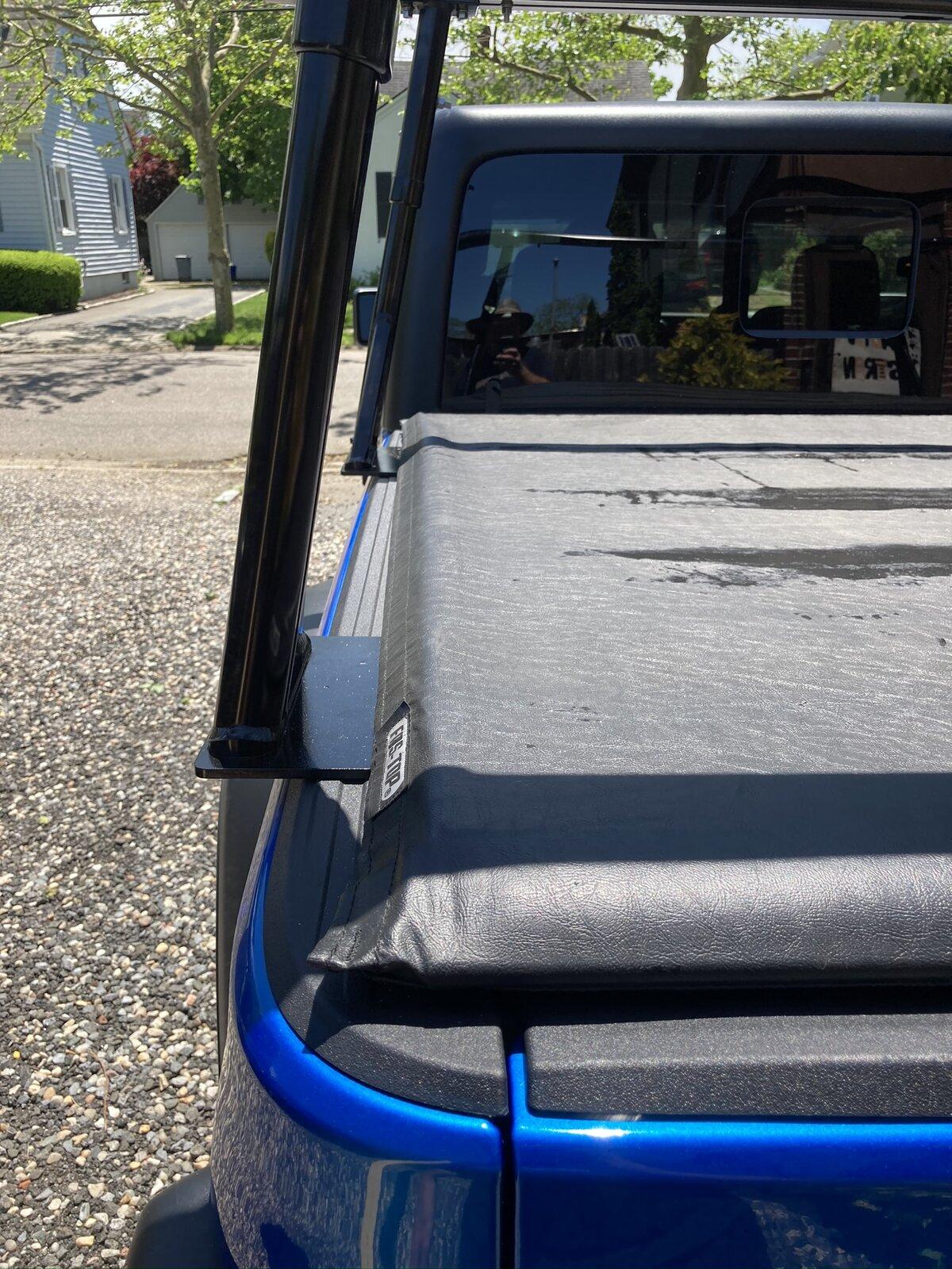 Jeep Gladiator Bed Rack with Fas-Top Tonneau/Topper IMG_0096.JPEG