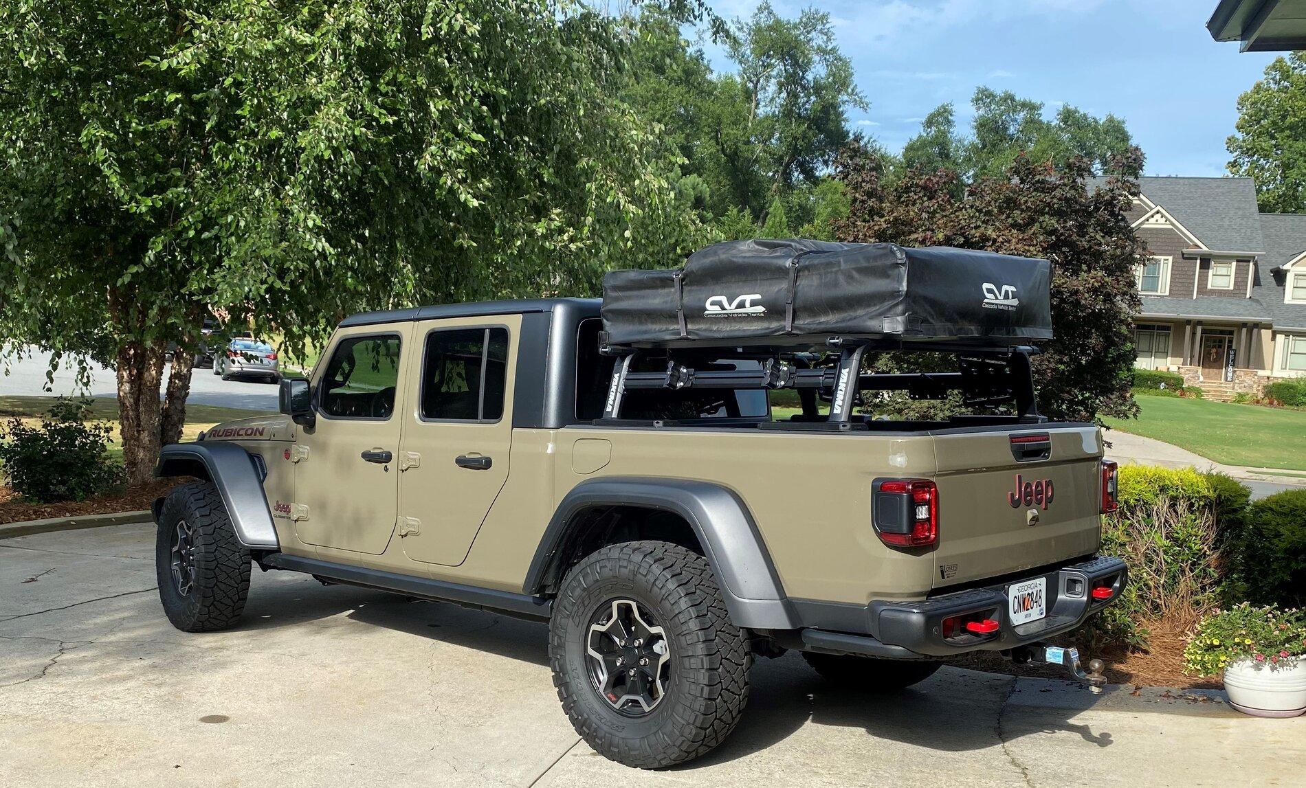 Jeep Gladiator Bed Rack and Roof Top Tents se22ss