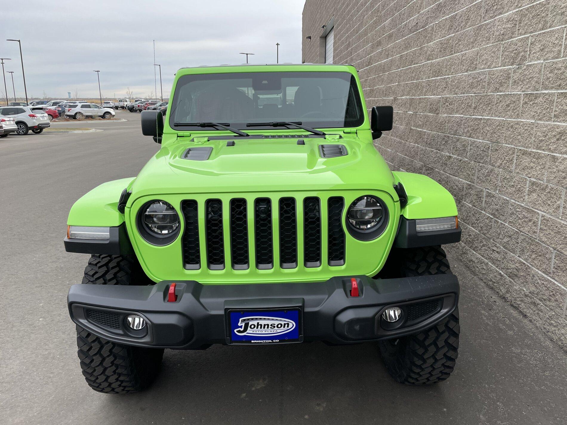 Jeep Gladiator Update, for sale: Finally getting Wrapped... Inozetek SuperGloss Acid Green Gladiator (updated with pictures) 0136D7E0-90CE-4456-B7DA-C33414198DF4