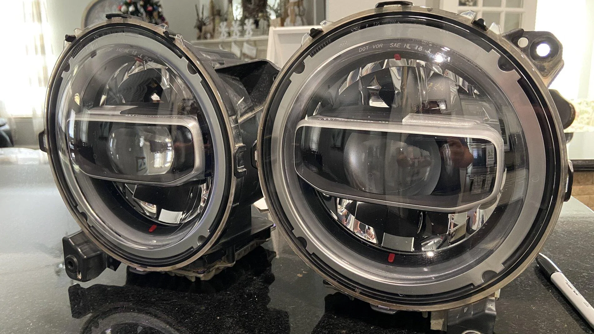Jeep Gladiator OEM Mopar LED Headlights IMG_1407