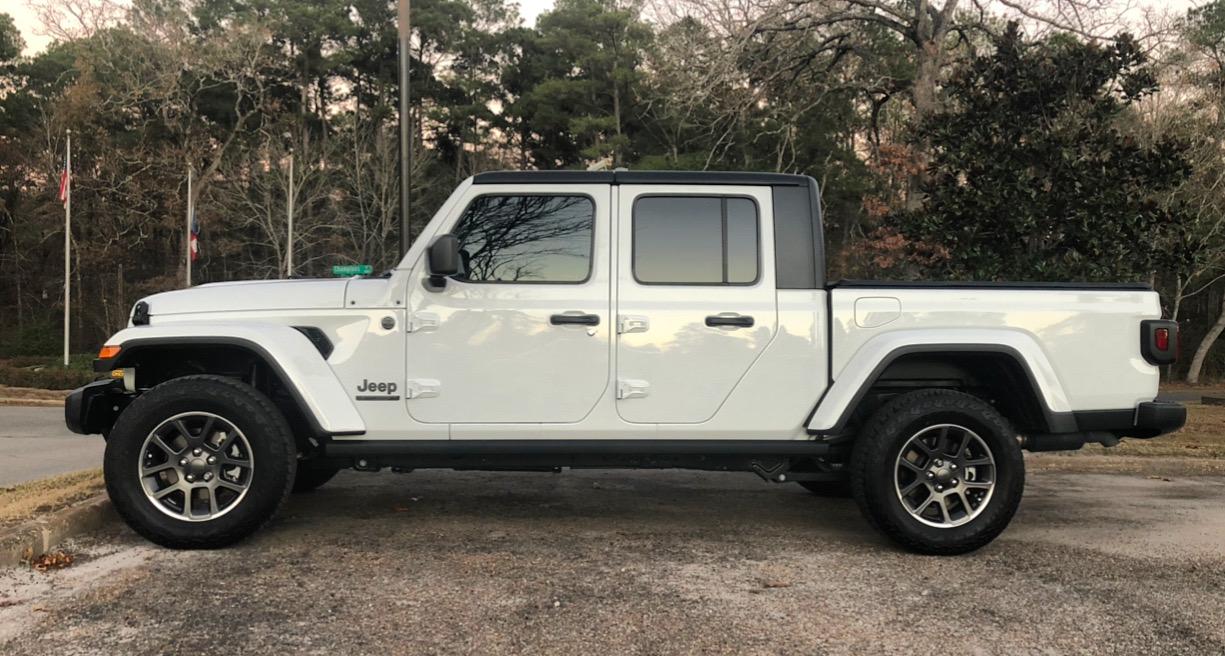 Jeep Gladiator 80TH ANNIVERSARY Edition Gladiator JT Club 4150510E-D51D-405E-8B45-0CF6D0B4FDCA