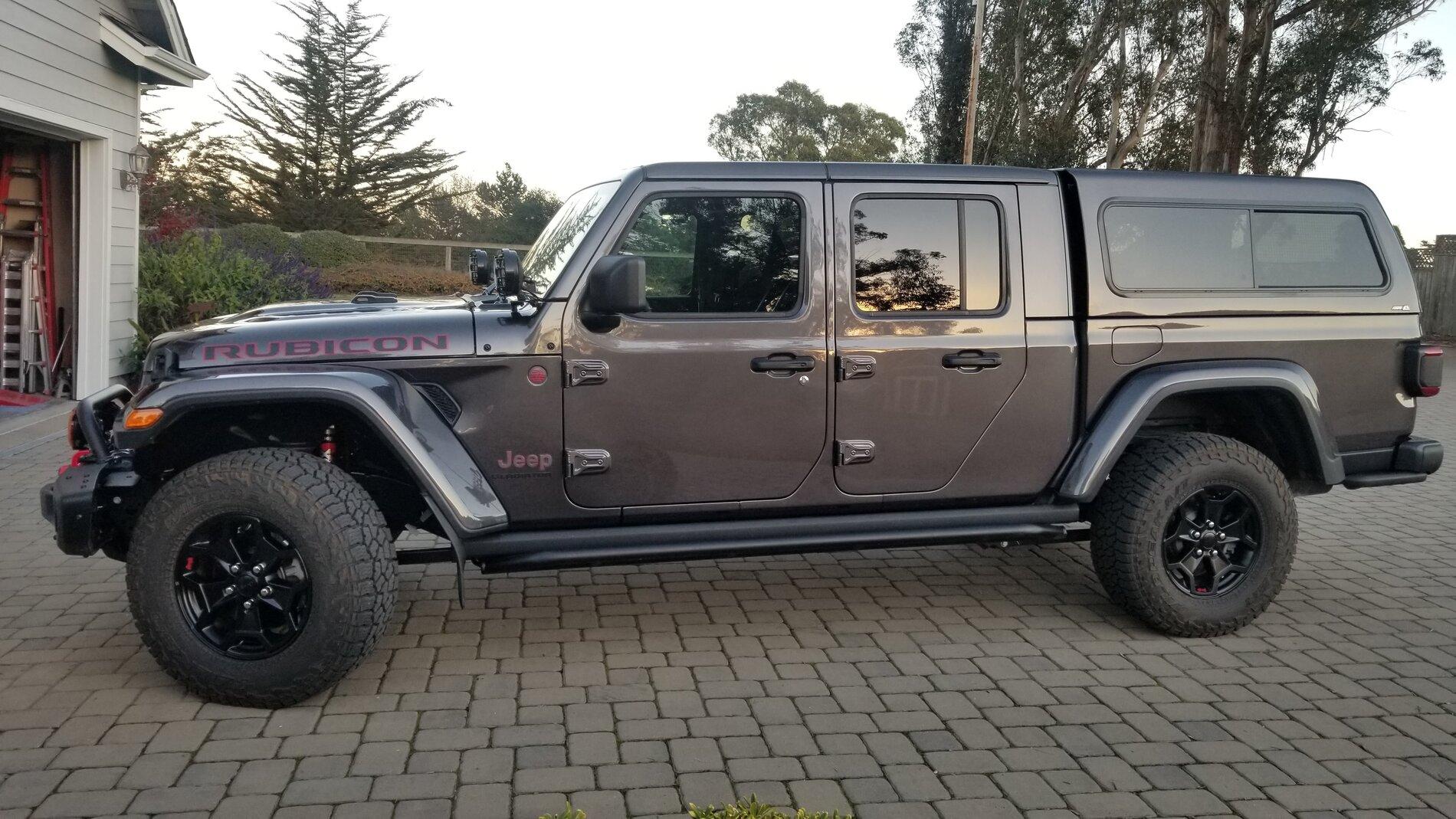 Jeep Gladiator ARE Gladiator Shell Pre Order 20201124_163810