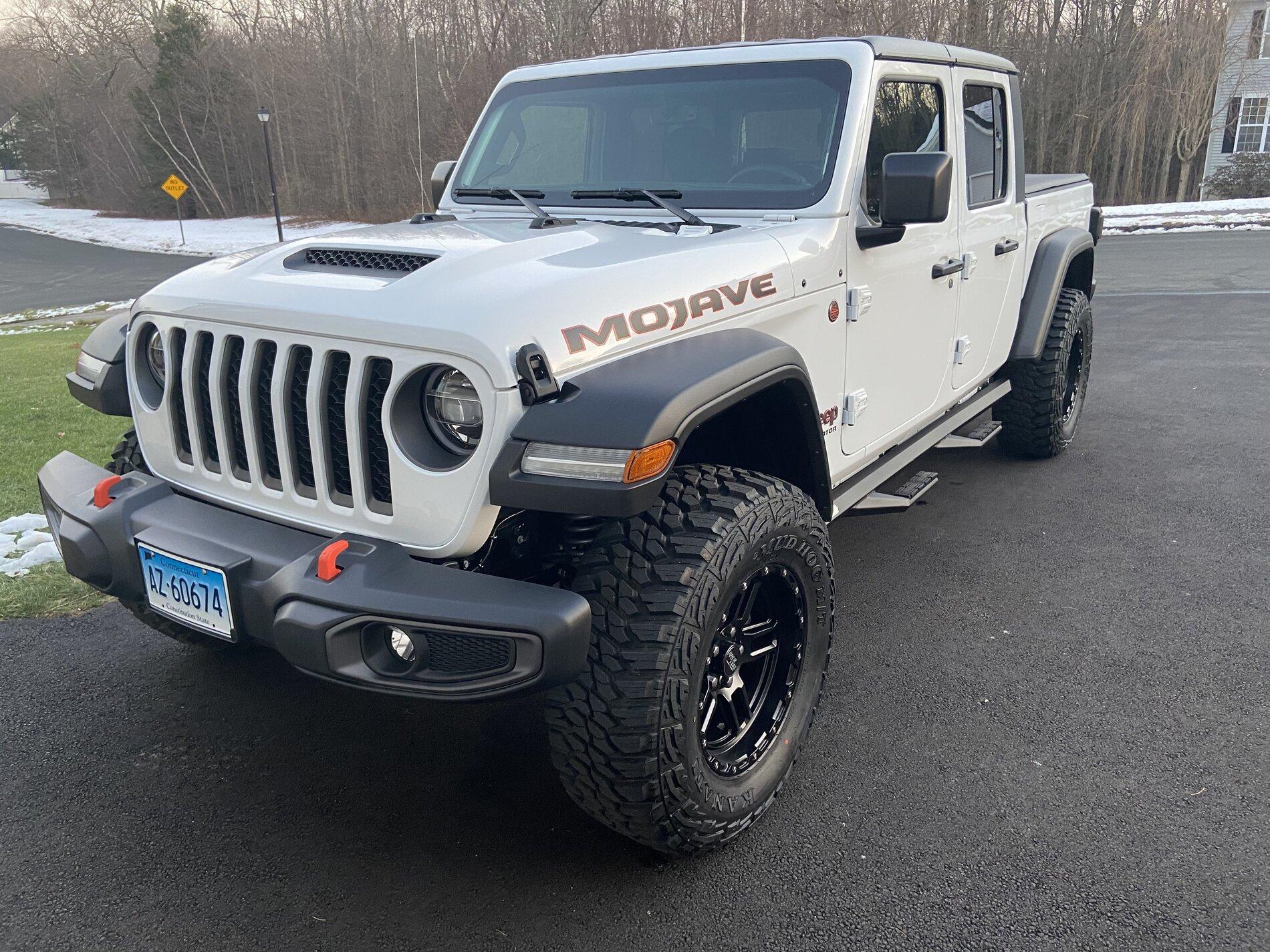 Jeep Gladiator MOJAVE Edition Gladiator JT Club 58B689ED-009F-45DD-8C23-3C30FA1F16E3