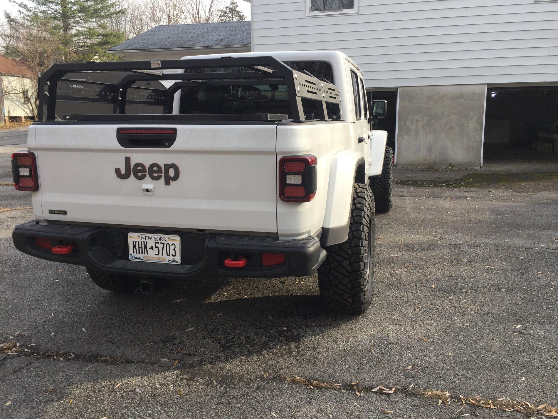 Jeep Gladiator FISHBONE ROOF RACK 0BF070B1-1D9A-4DDC-A53A-FE1FF70F1104