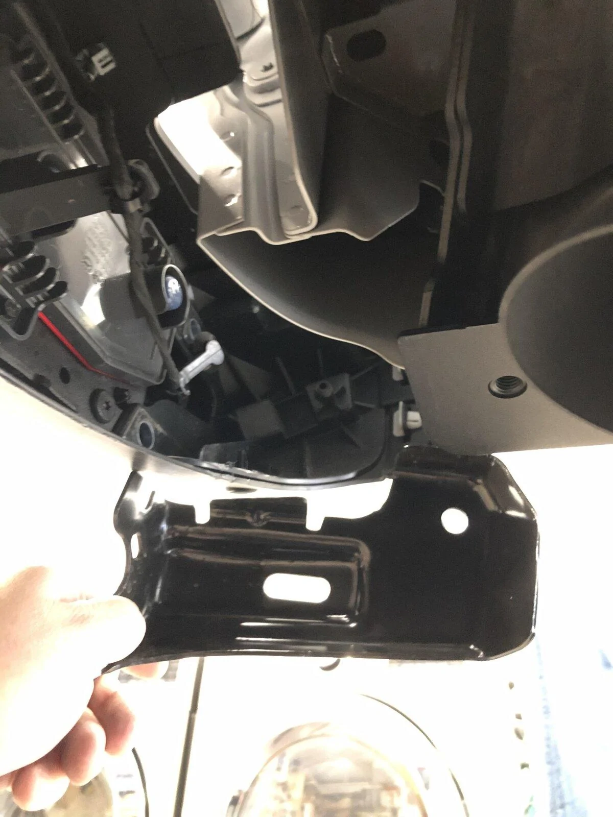 Jeep Gladiator Installing Mopar Rear Bed Rock Rails on Overland and Sport Gladiators 4792760B-C174-43B0-8C21-A46A0815E202