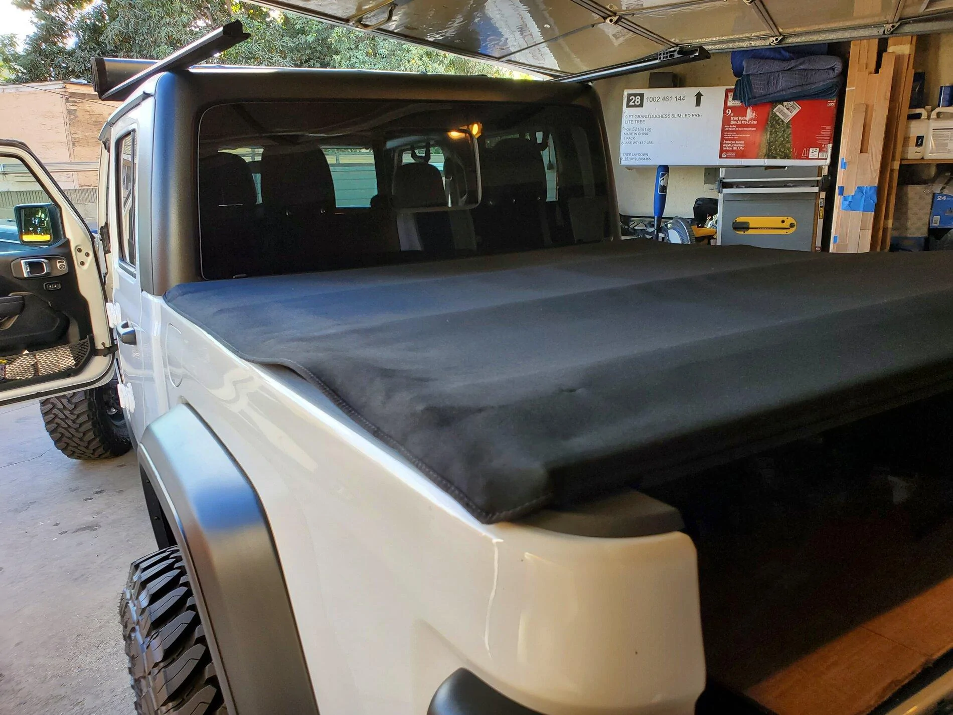 Jeep Gladiator 2020 JT GENUINE MOPAR TONNEAU 20201213_094250