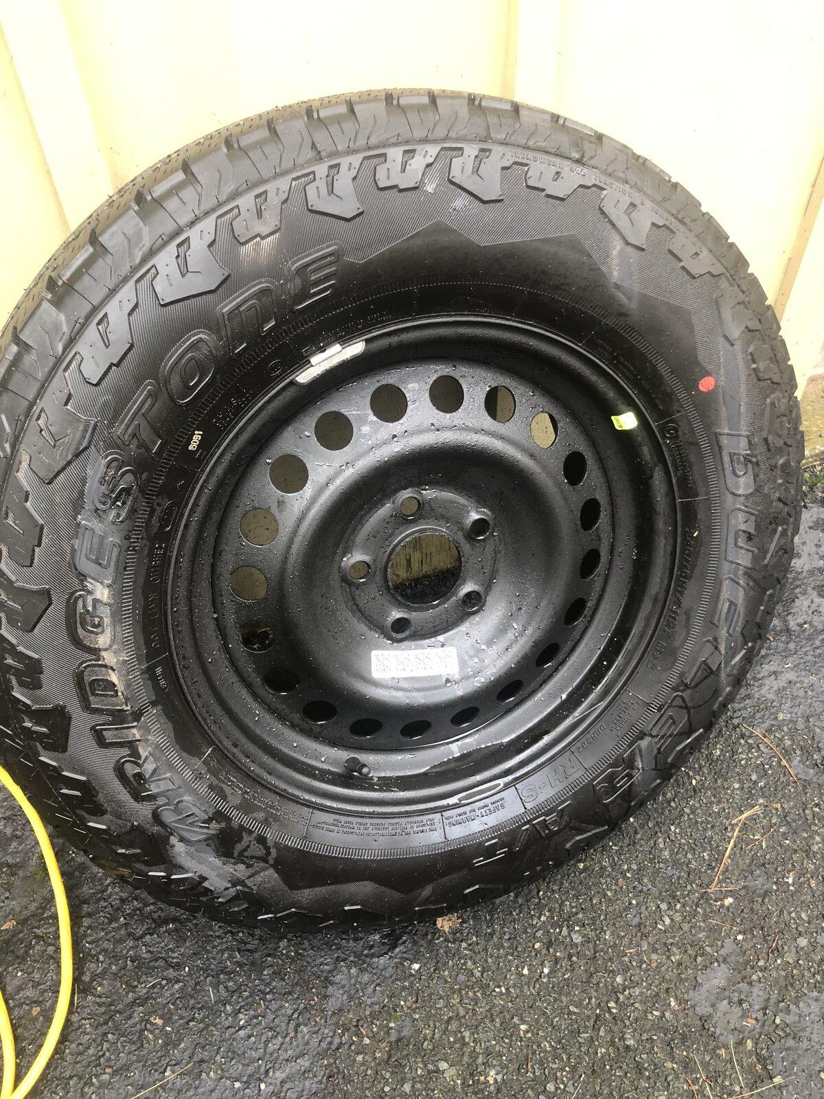 Jeep Gladiator Steel spare wheel with Bridgestone Dueler AT tire 66C753A5-537C-4382-935B-80FB3A879BE0