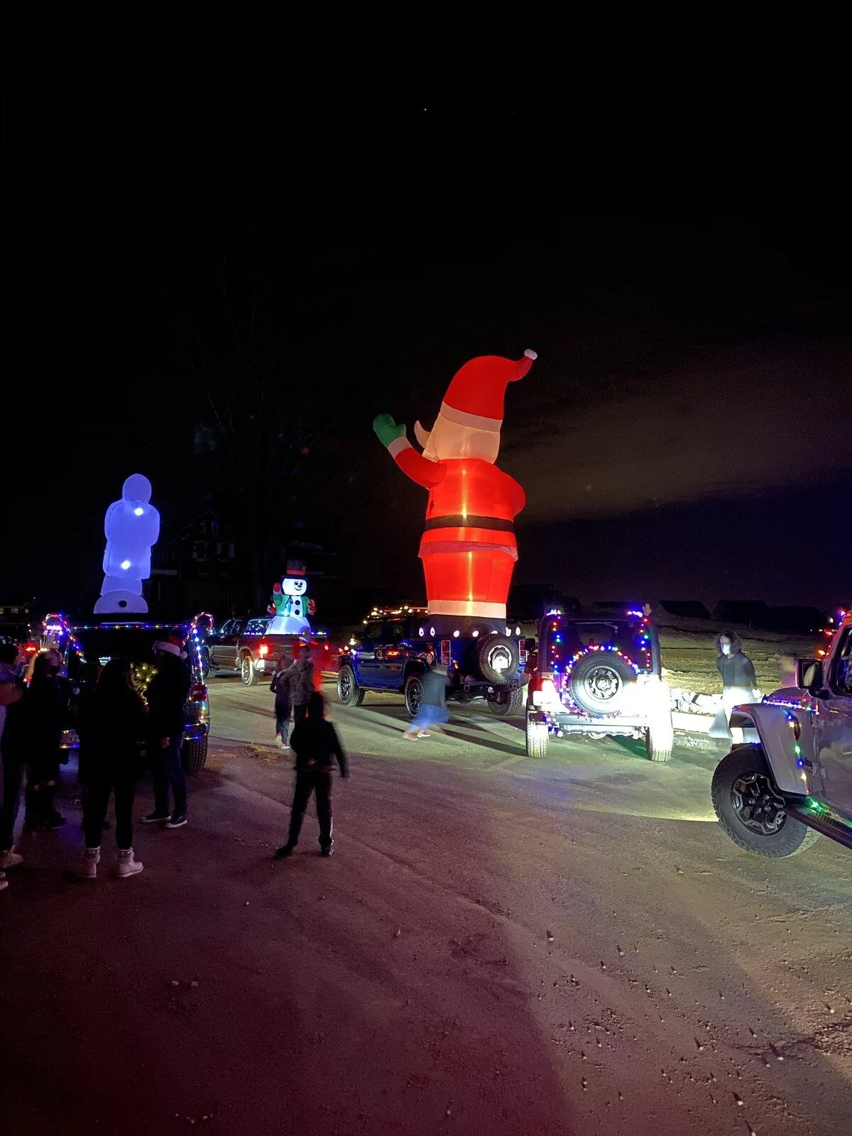Jeep Gladiator We were in our first Christmas Holiday “parade” D63164A5-0723-406F-85D4-818527763C76
