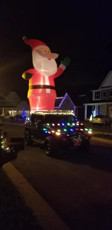 Jeep Gladiator We were in our first Christmas Holiday “parade” 82F1A489-3BA7-4A1B-AB0F-F08A6080EA62