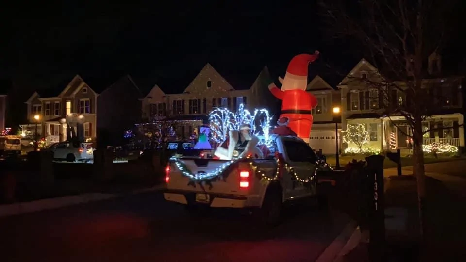 Jeep Gladiator We were in our first Christmas Holiday “parade” 83AD237D-69BC-41FD-89E6-72FDD57421D8