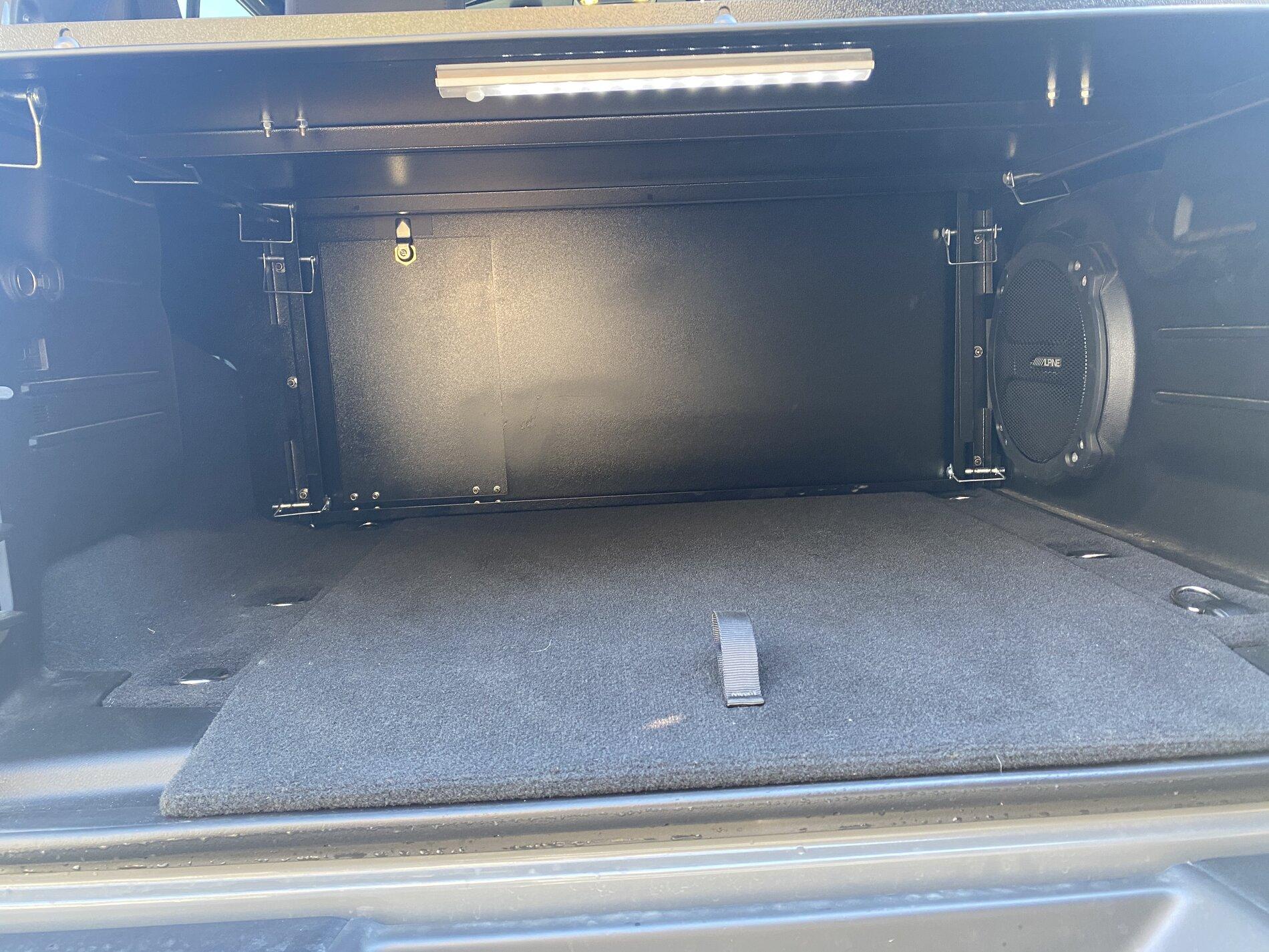 Jeep Gladiator 2019 Jeep Unlimited Rubicon 3.6L V6 Sting Grey - 16k miles - Lots of Upgrades - $49,500 67AA20F3-D3EE-484A-89AA-4E761C761D93