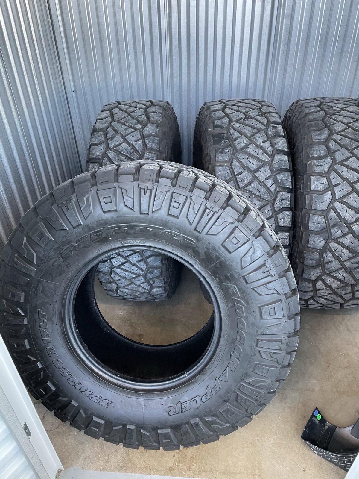 Jeep Gladiator 37x12.50x17 Nitto Ridge Grapplers (4 tires) IMG_0680.JPEG