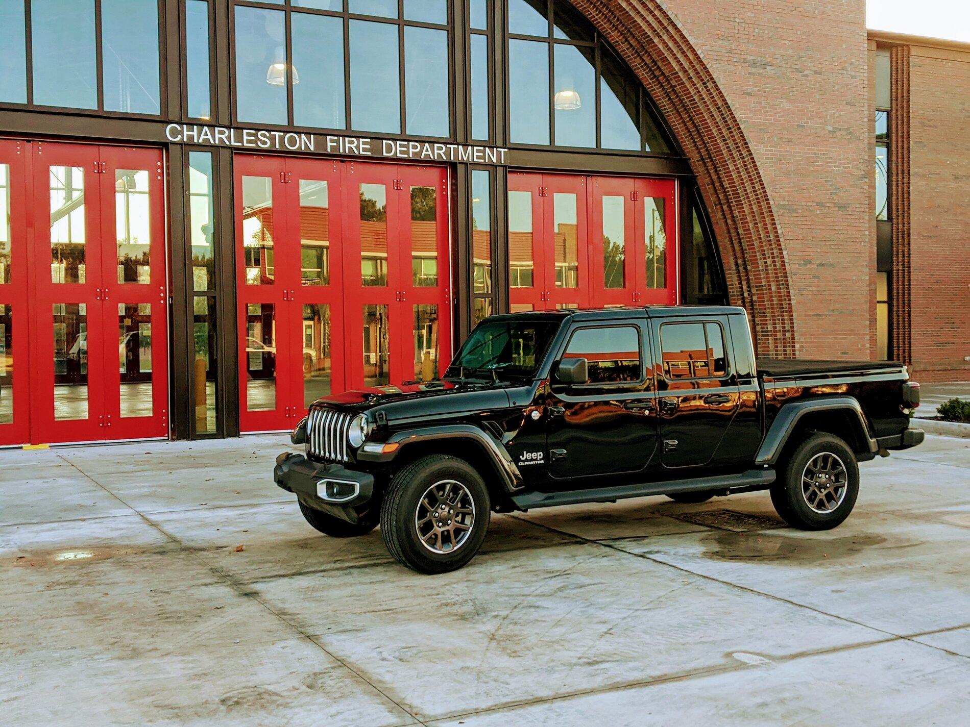 Jeep Gladiator Gladiator Glamour Shots PXL_20201115_213339170.PORTRAIT
