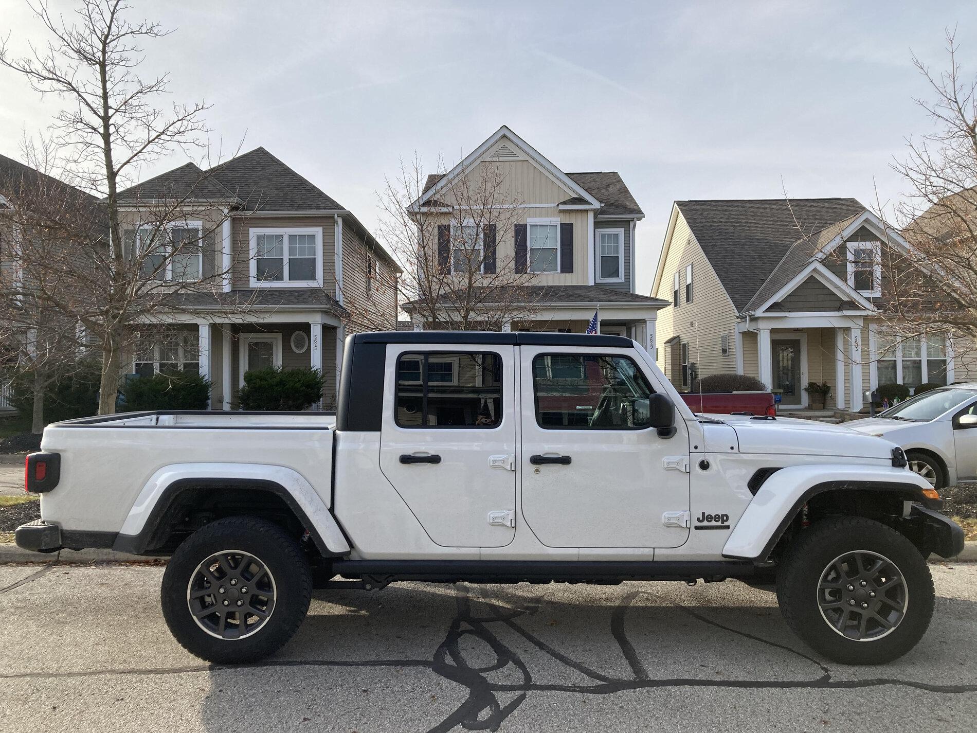 Jeep Gladiator Rubicon to Sport S suspension swap after