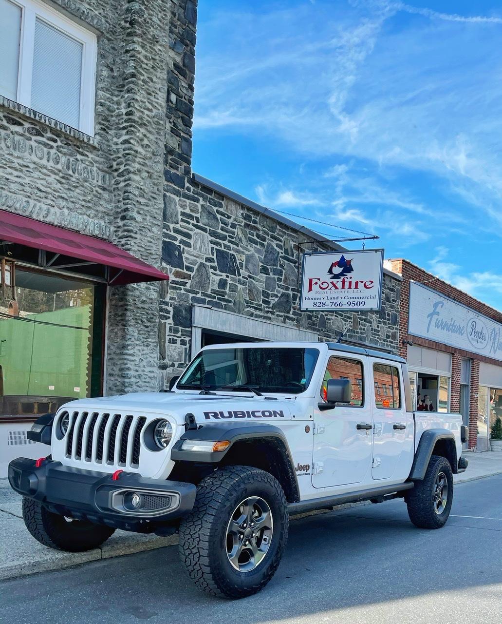 Jeep Gladiator BRIGHT WHITE Gladiator JT Club 5CDF998E-1E93-4429-B7F6-57F65024A6C9