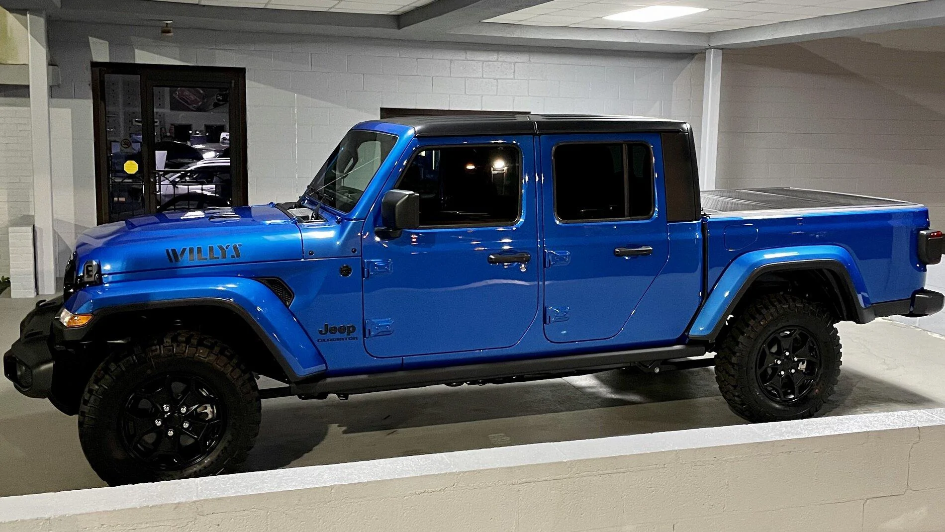 Jeep Gladiator WILLYS Edition Gladiator JT Club 9501AD29-940F-41EB-8BC4-E808E9676E9A