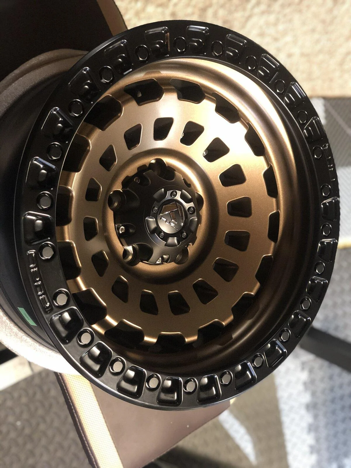 Jeep Gladiator Sting Grey Wheel Color 7A5203AA-7F44-4B5B-905F-129EF2521F78