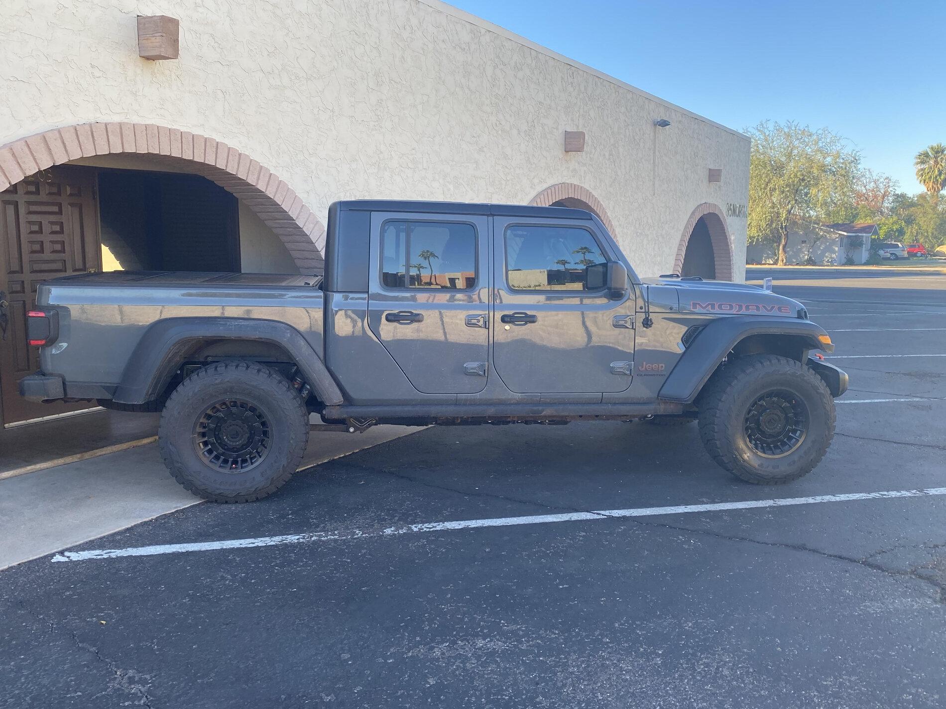 Jeep Gladiator MOJAVE Edition Gladiator JT Club unnamed (2)