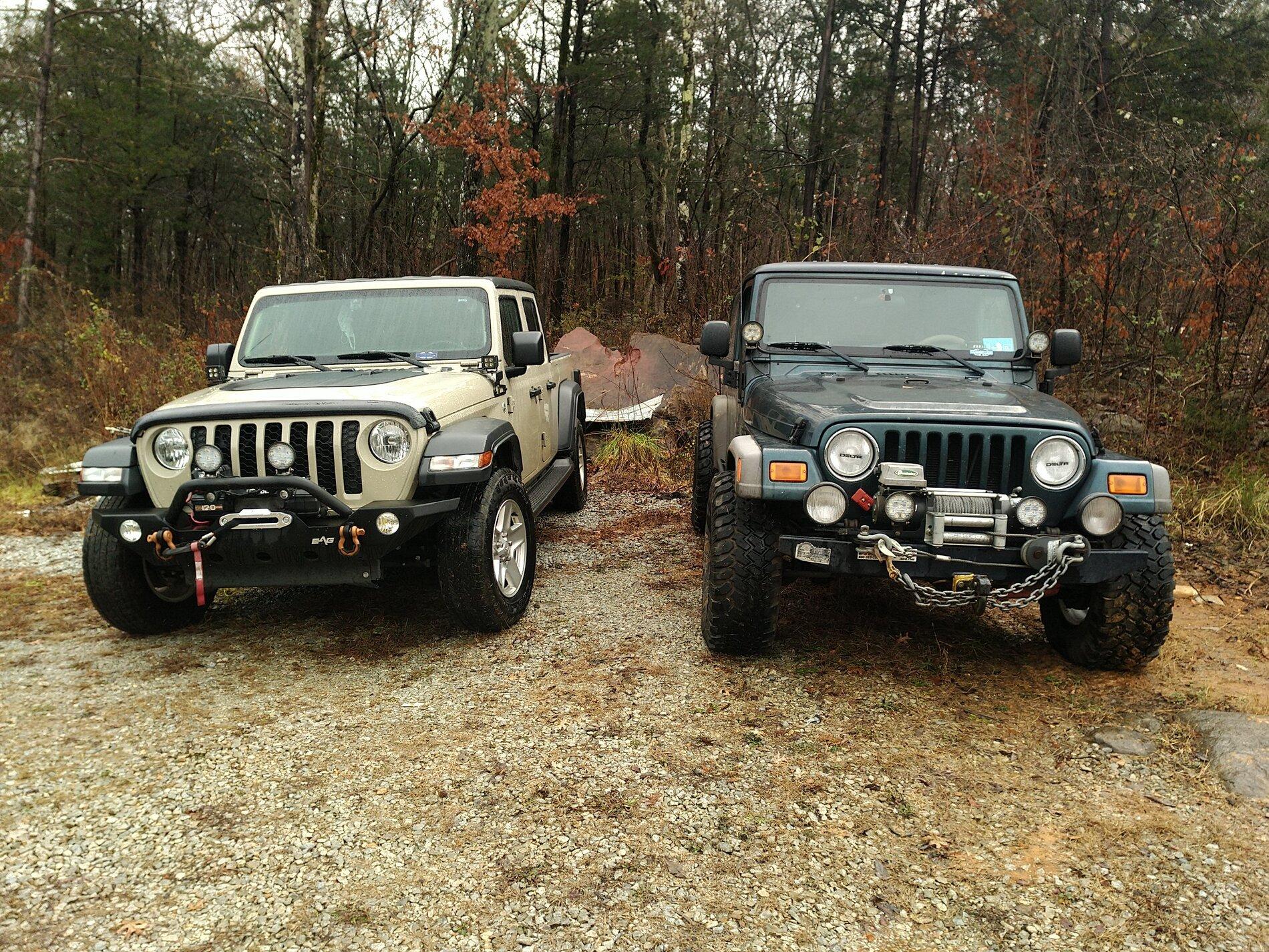 Jeep Gladiator Why did everyone decide their trim level (sport vs rubicon etc)? IMG_20201212_113219