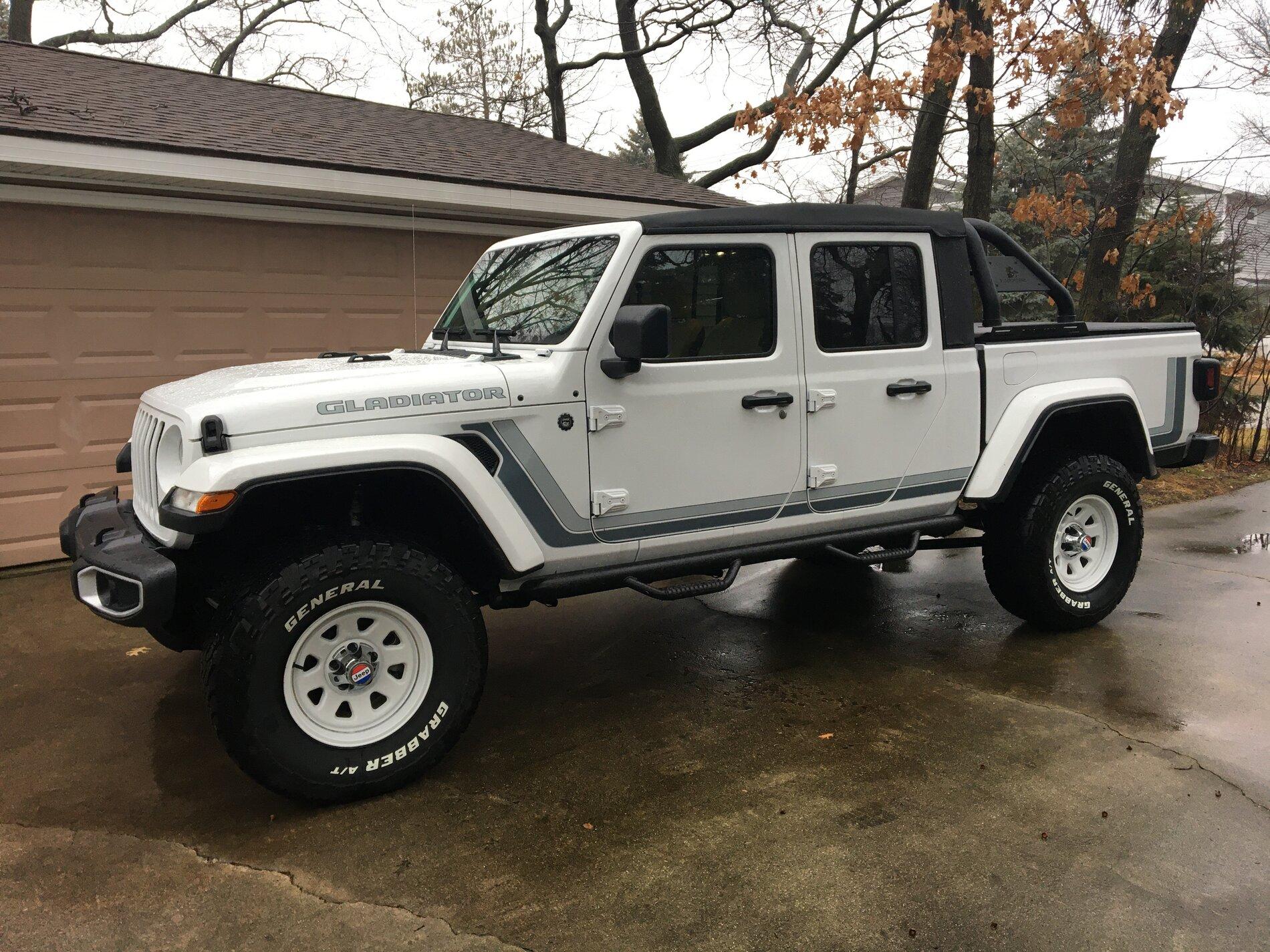 Jeep Gladiator Old School Jeeps Cottage 1