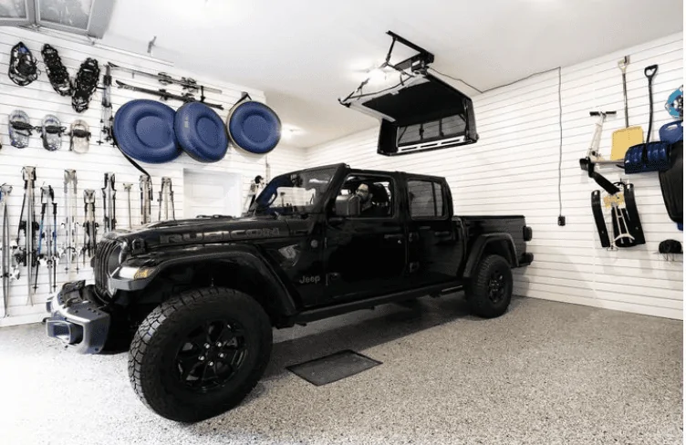 Jeep Gladiator New Product: HOSS Hardtop Hoist from Bestop! 1608230216340