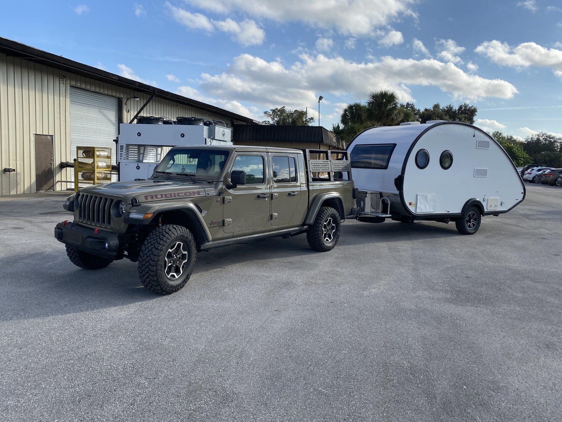 Jeep Gladiator How to paint to match Gator color on a camper? IMG_0132.JPG