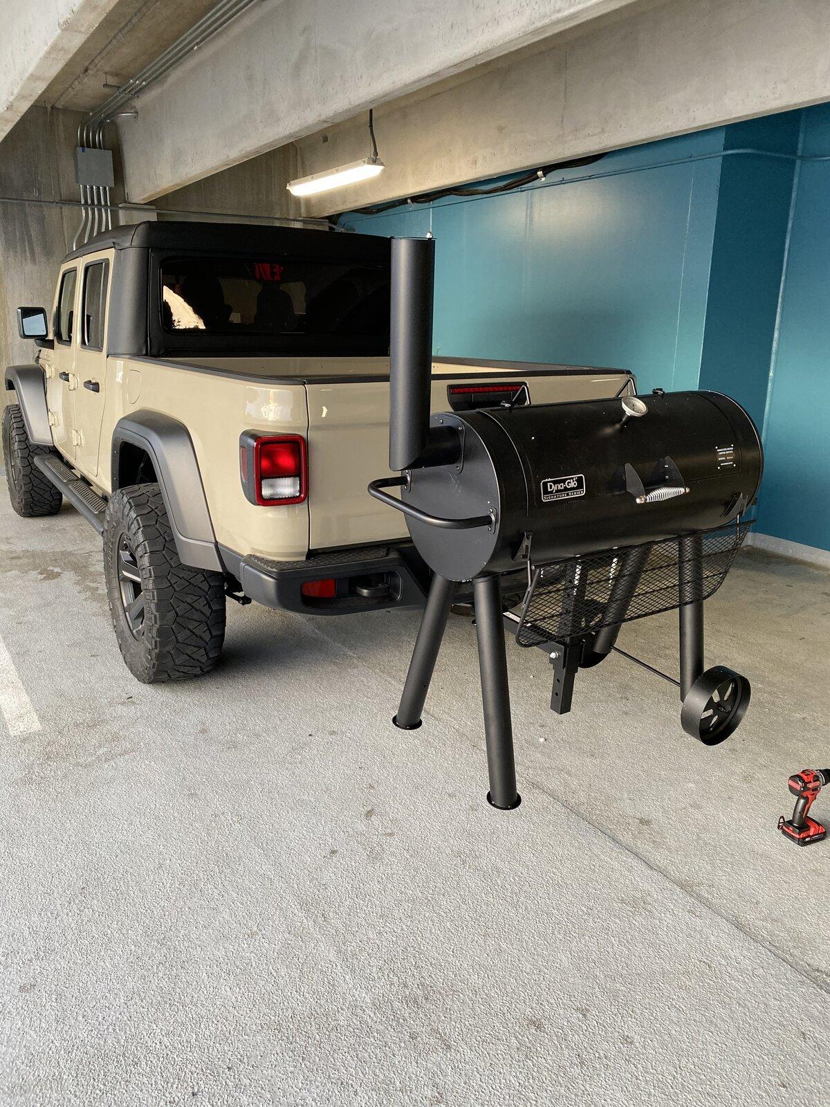 Jeep Gladiator Custom Char Broiler Tow Hitch Grill IMG_0854