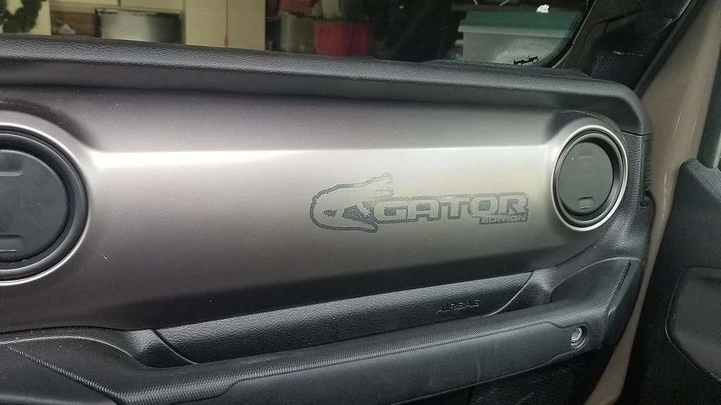 Jeep Gladiator Stickers and decal pics! gator_stick4
