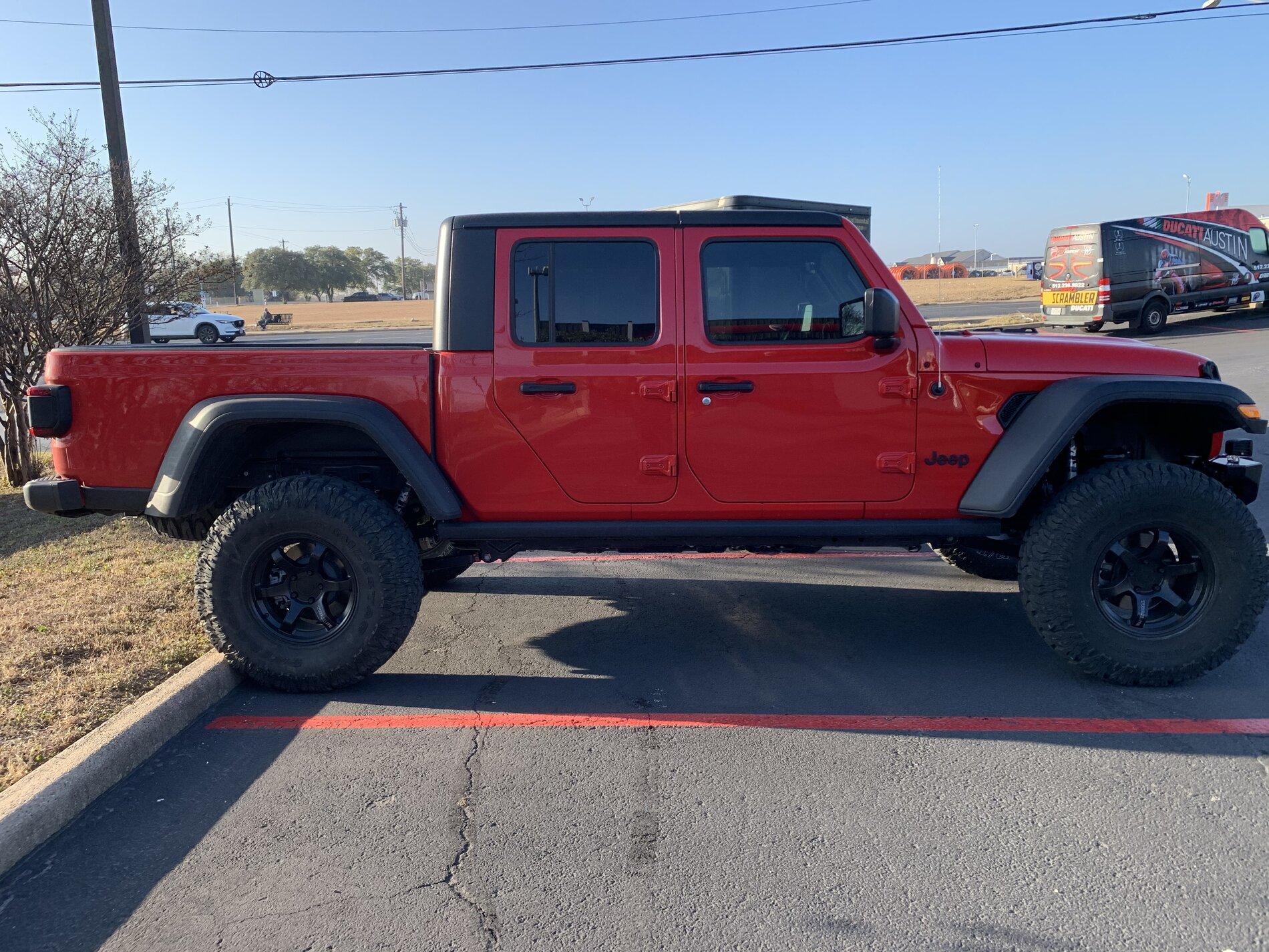 Jeep Gladiator cost of  your lift  and 37s 5F99A44E-0614-4106-BE75-29D10D2954CB