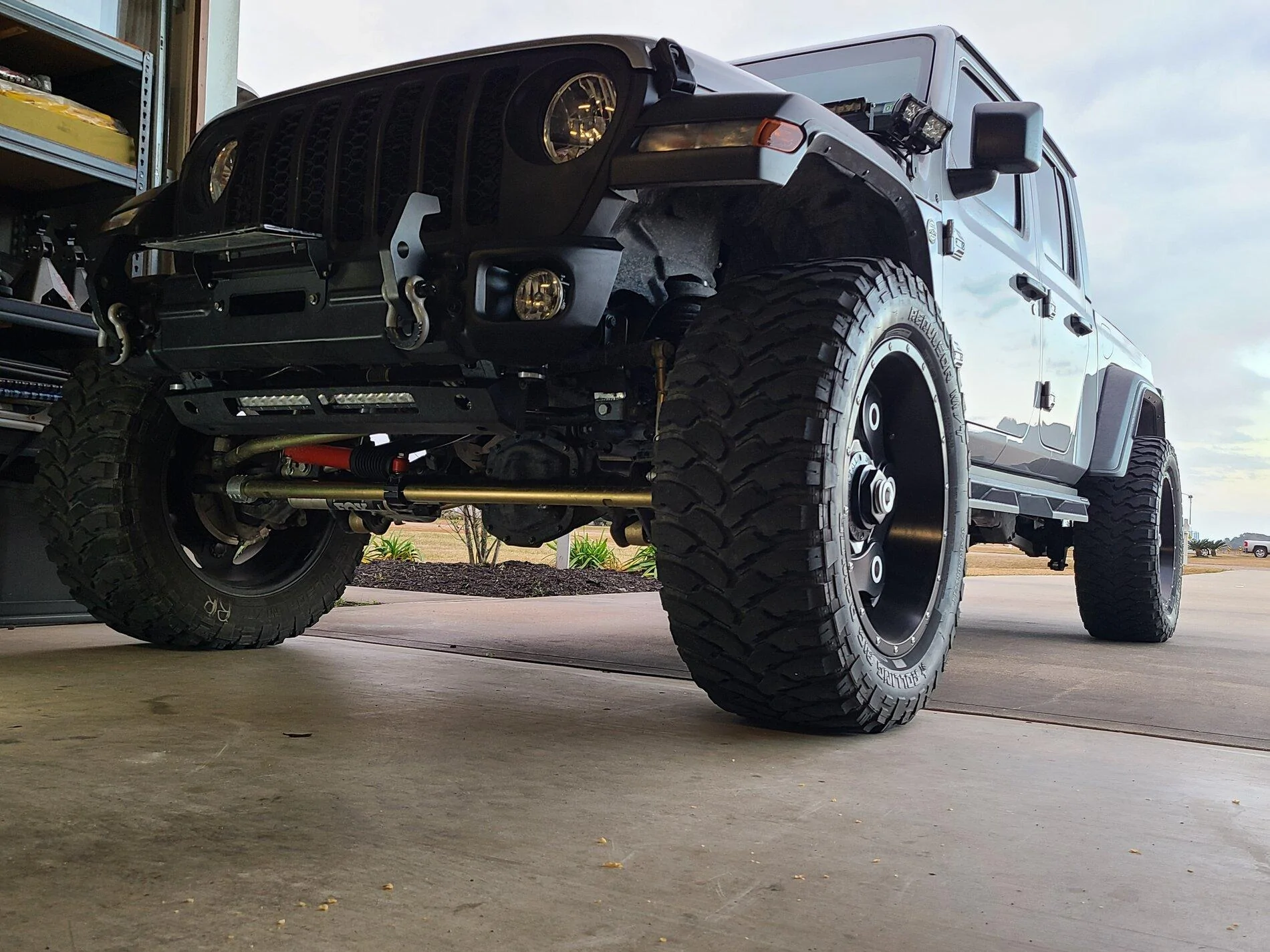 Jeep Gladiator Metalcloak - to paint or not to paint? 20201218_165425