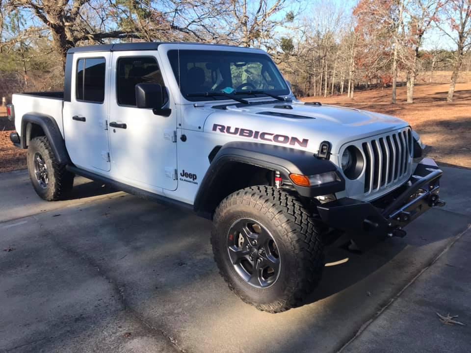 Jeep Gladiator Rockhard full width  bumper install imogene bumper 1