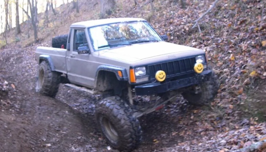 Jeep Gladiator Old School Jeeps 17BCEF1D-EFD9-4603-857F-3A582EB0402F