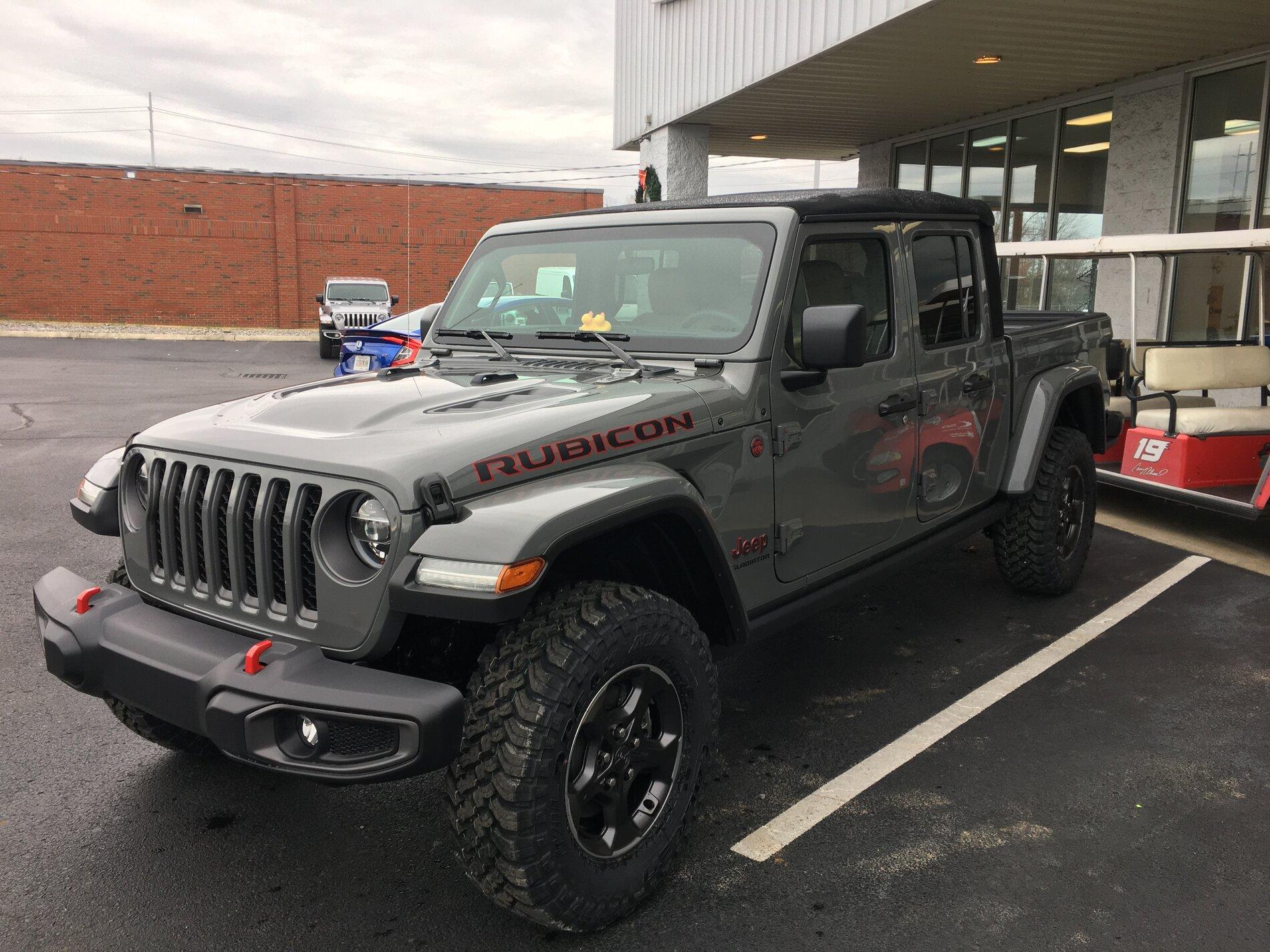 Jeep Gladiator Gupton Motors up to 8% below invoice 6816D4E2-710D-4B10-A406-98BD9FB9081D