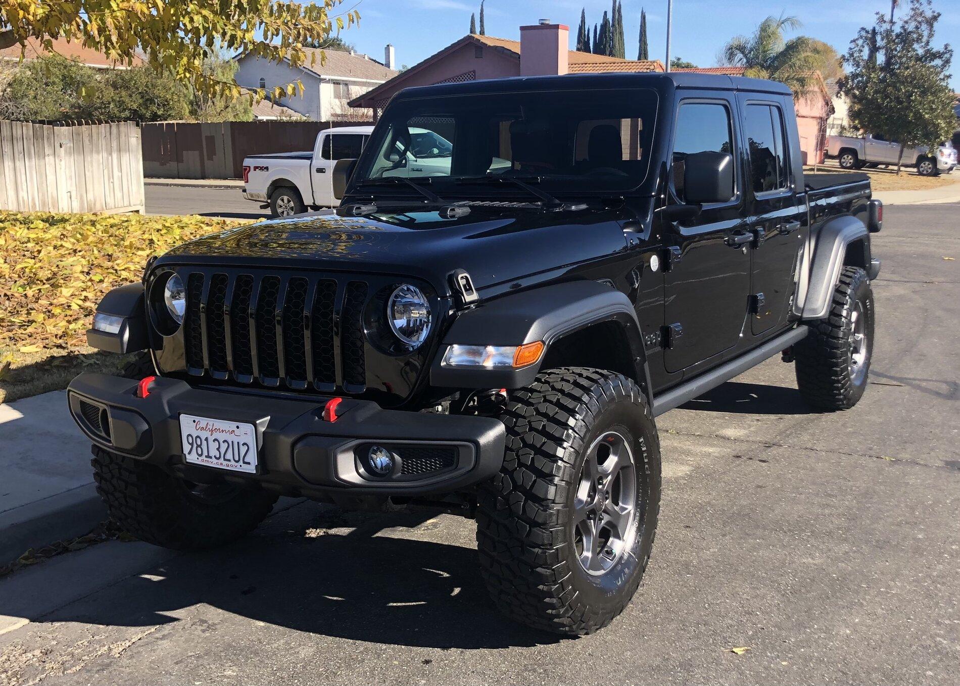 Jeep Gladiator Can I put 35s on my 17" stock rims and without lifting it? 86ACBE05-DB65-4233-8221-F719D2E23E4A