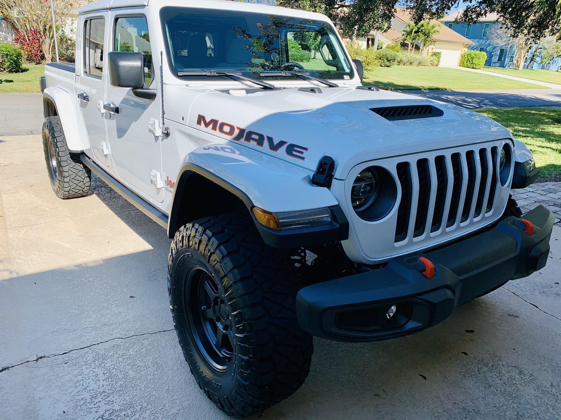 Jeep Gladiator MOJAVE Edition Gladiator JT Club 0BA457BA-6602-4531-A104-782910679A1F