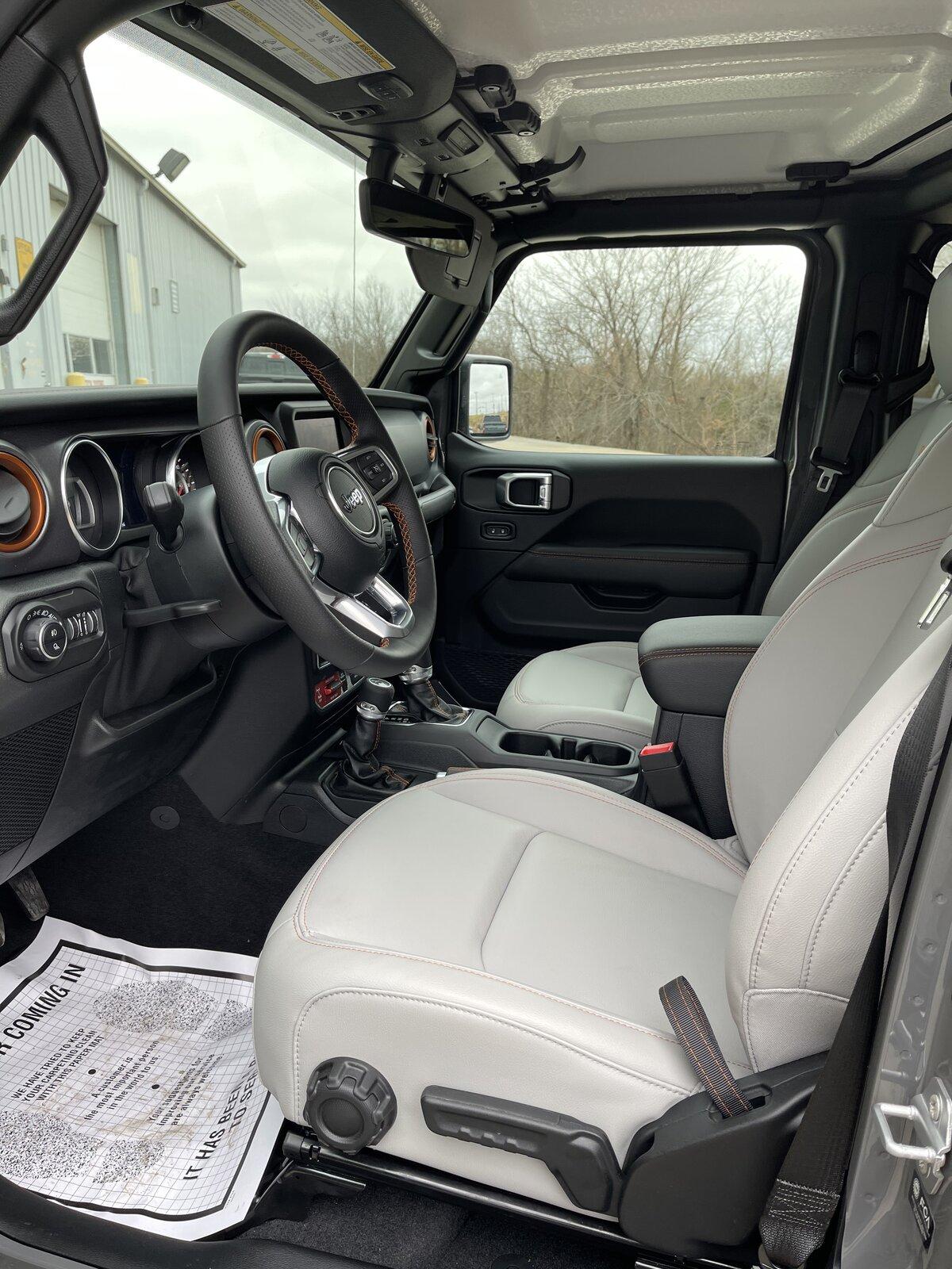 Jeep Gladiator MOJAVE Edition Gladiator JT Club 32FF2465-E1A6-496E-B7FC-6C11C91B4BCA
