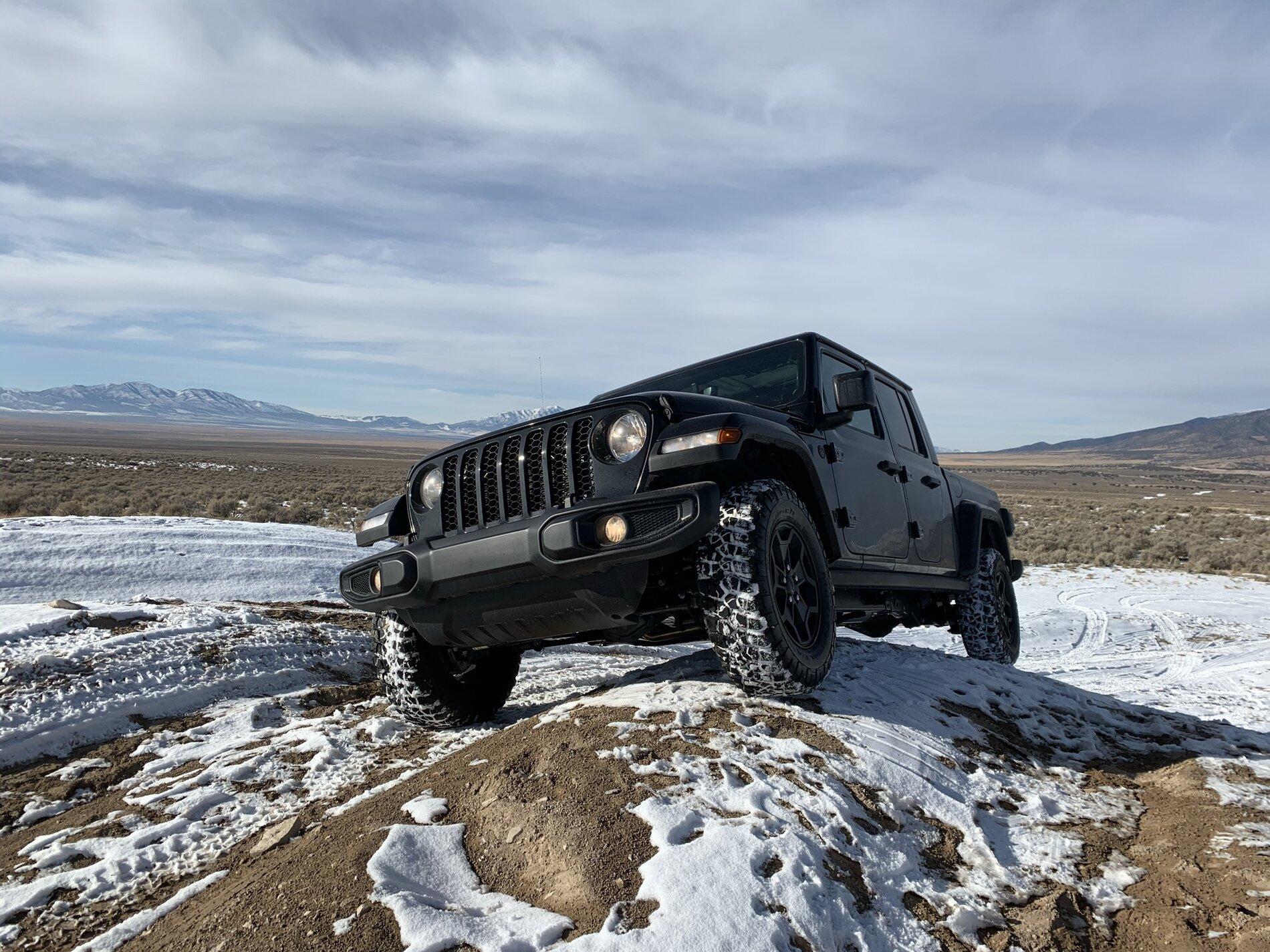 Jeep Gladiator WILLYS Edition Gladiator JT Club D917A4D8-905F-436A-B2B7-C6541D4DD187