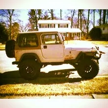 Jeep Gladiator Old School Jeeps DF757801-D80E-4D0C-8824-F7E60E17413B