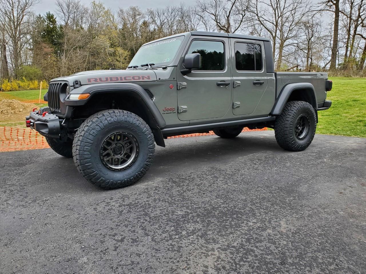 Jeep Gladiator 37 regrets tires2