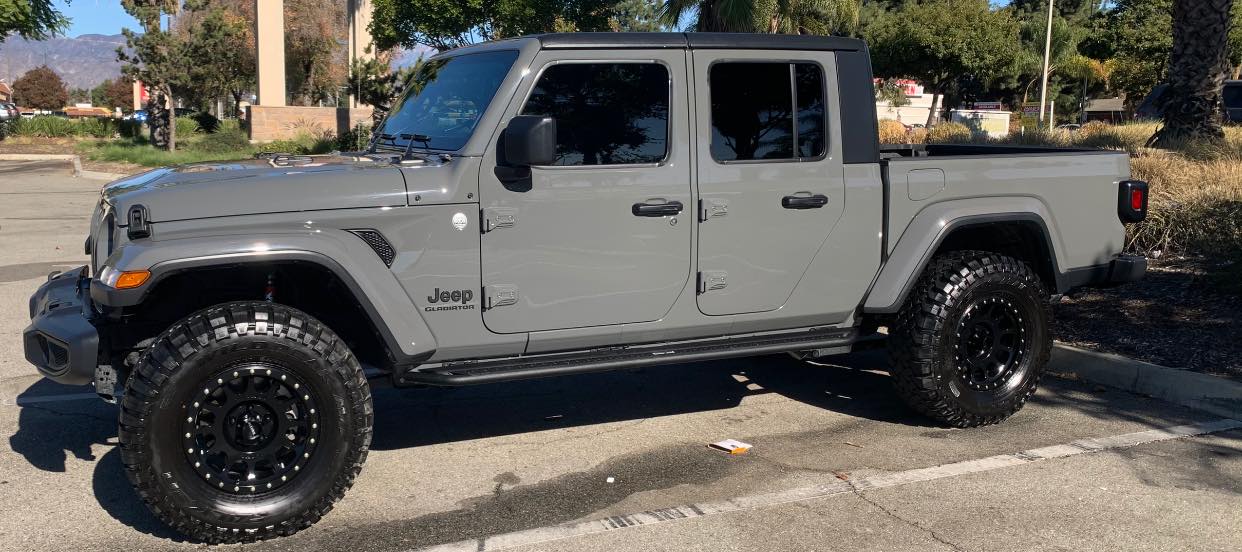 Jeep Gladiator 2021 Rubicon Diesel Suspension 132024878_10220896848303850_5504959847458880749_o