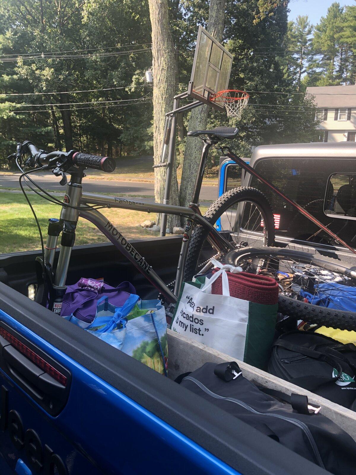 Jeep Gladiator Mountain Bikes - How are you guys carrying them?? 585FEAC1-6622-42A3-9E4A-C48465FFAB16