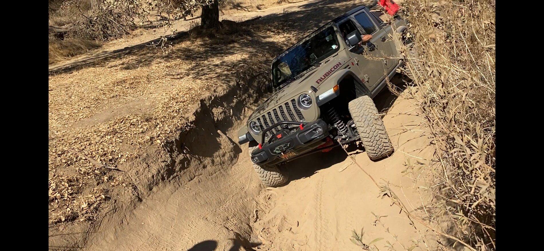 Jeep Gladiator Pics that explain your desire for a Gladiator IMG_4481